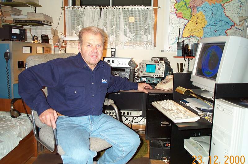 Gunther twiddling the dials in his shack
